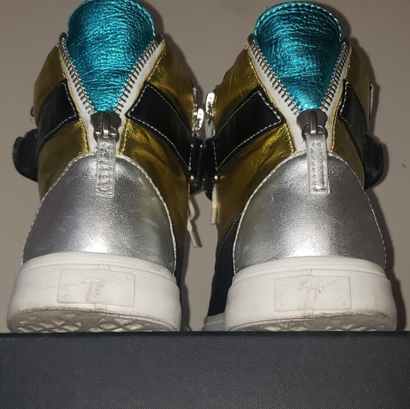 Guiseppe Zanotti - Picture 5 of 6